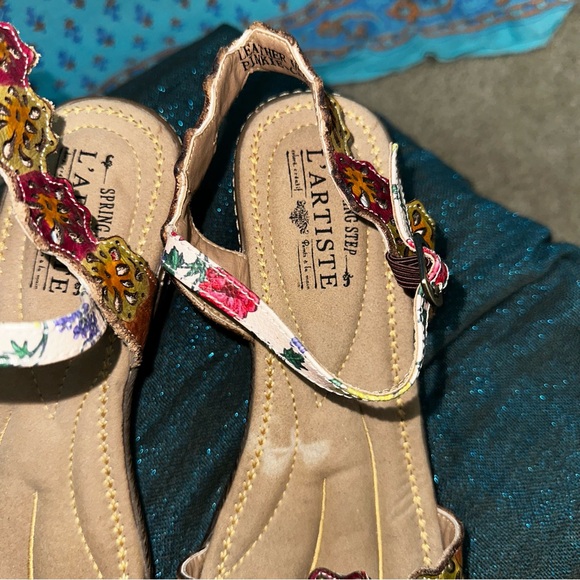 Colorful Women's Sandals - Picture 3 of 7